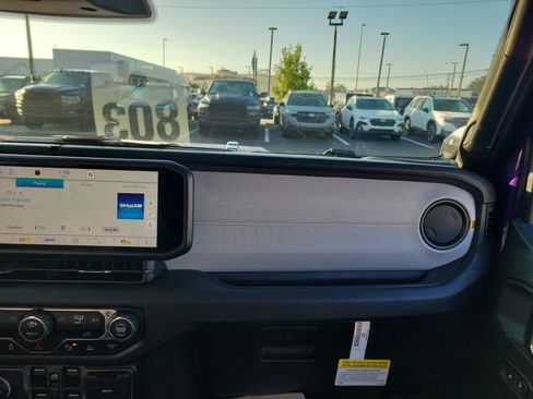 New 2026 Jeep Gladiator Sport image 9