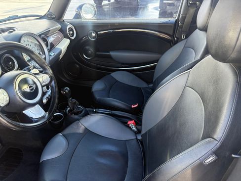 Used 2010 MINI Cooper S image 10