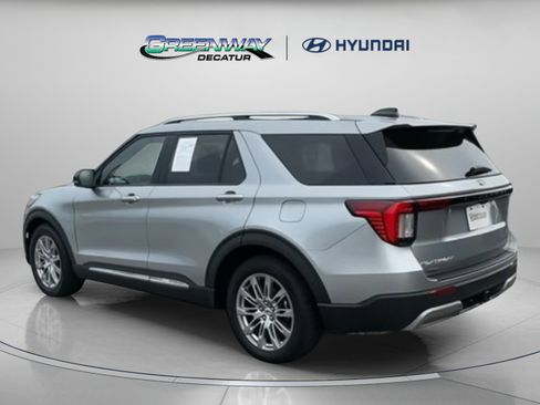 Used 2025 Ford Explorer Platinum RWD image 6