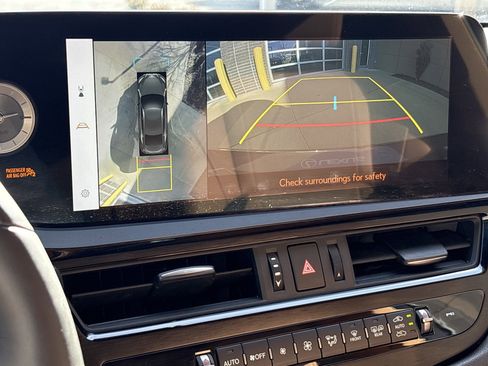 Used 2023 Lexus ES 350 Ultra Luxury image 25