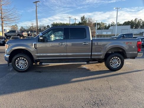 Used 2022 Ford F250 XLT w/ XLT Premium Package image 6