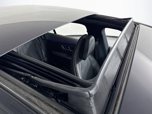 Certified 2024 Mercedes-Benz EQS 580 4MATIC Sedan image 21