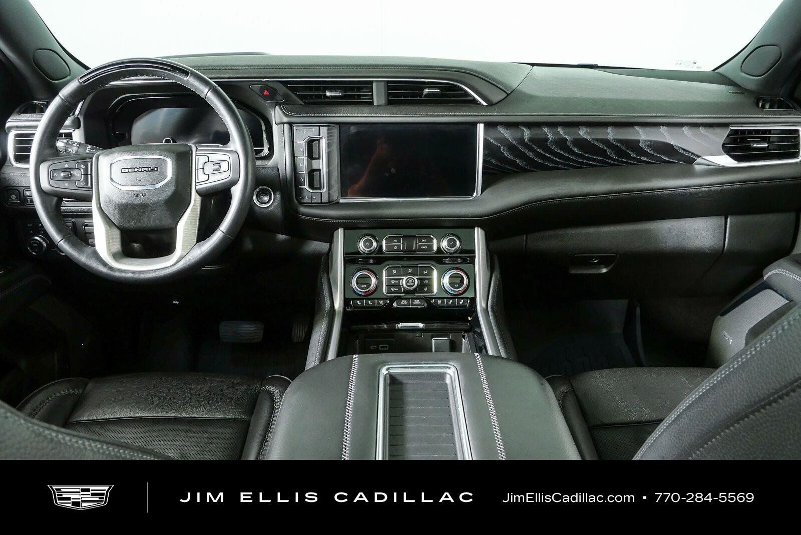 Used 2023 GMC Yukon XL Denali w/ Denali Reserve Package AWD/4WD image 21