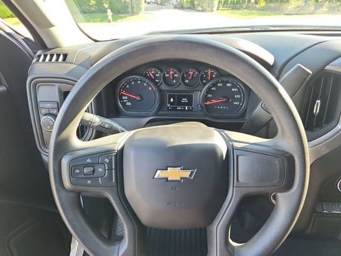 Certified 2022 Chevrolet Silverado 1500 Custom RWD image 21