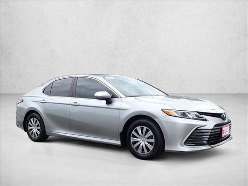 Certified 2023 Toyota Camry LE FWD image 6