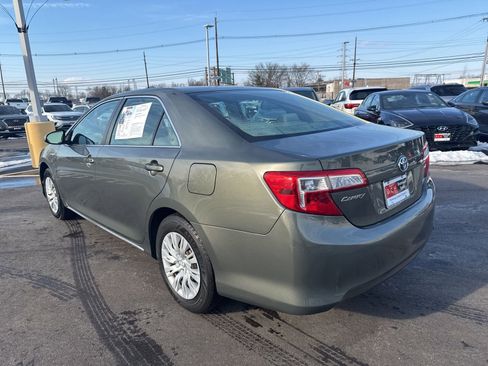 Used 2012 Toyota Camry LE image 7