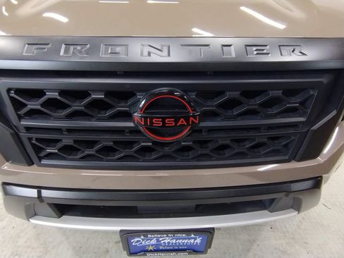 Used 2022 Nissan Frontier PRO-4X w/ Off-Road Protection Package AWD/4WD image 6