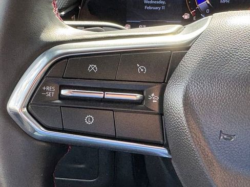 Certified 2025 Chevrolet Suburban RST image 23