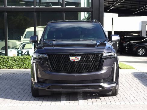 Used 2023 Cadillac Escalade Sport Platinum image 3