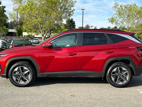 Certified 2025 Hyundai Tucson SEL AWD/4WD image 7