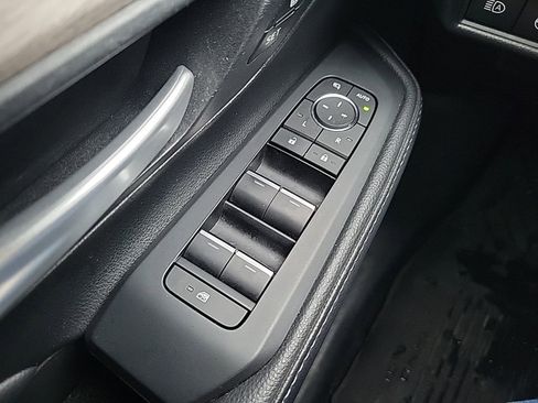 Used 2024 Toyota Grand Highlander Platinum image 27