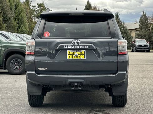 Used 2024 Toyota 4Runner SR5 Premium image 5