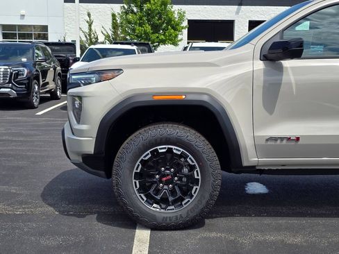 New 2026 GMC Canyon AT4 w/ Technology Plus Package AWD/4WD image 34