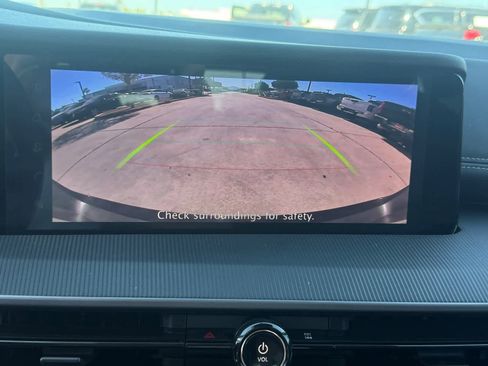 Certified 2025 Nissan Murano SV image 18