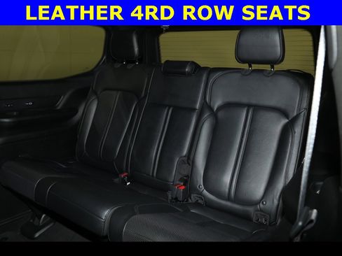 Used 2022 Jeep Wagoneer Series III w/ Premium Group I image 9