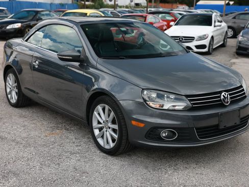 Used 2012 Volkswagen Eos Komfort FWD image 6