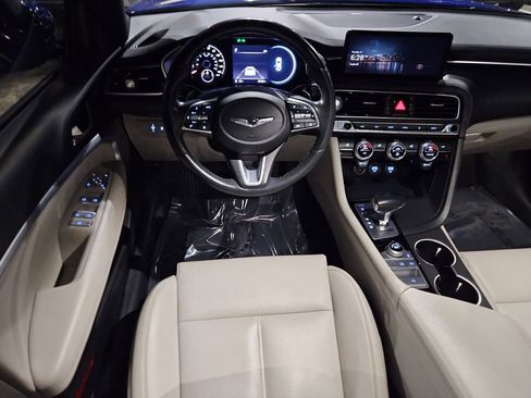 Used 2022 Genesis G70 2.0T image 15