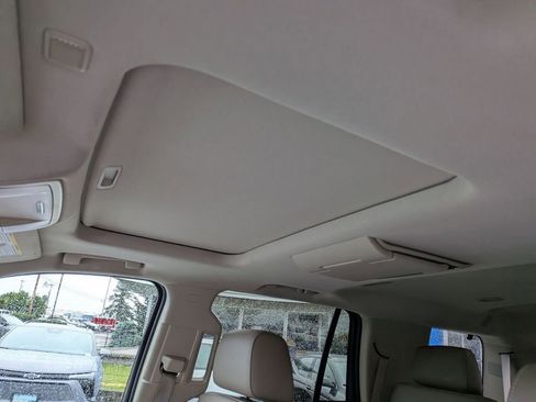 Used 2016 Chevrolet Tahoe LTZ AWD/4WD image 23