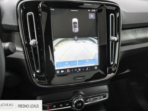 Used 2022 Volvo C40 P8 Recharge Ultimate image 25