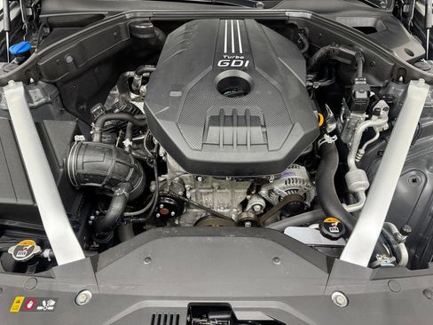 Used 2023 Genesis G70 2.0T w/ Sport Prestige Package image 38