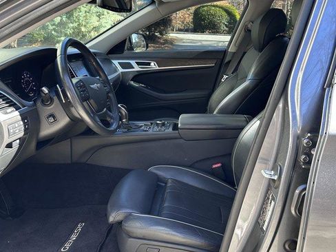 Used 2015 Hyundai Genesis 3.8 w/ Option Group 03 image 8