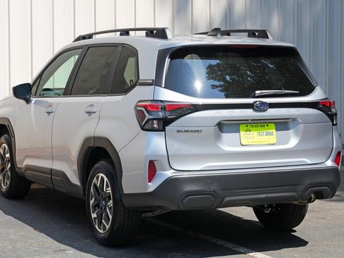 Used 2026 Subaru Forester Premium AWD/4WD image 48