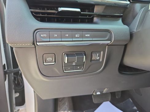 Certified 2023 Cadillac Escalade Sport w/ LPO, ONYX Package AWD/4WD image 19