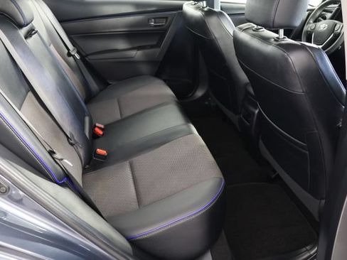 Used 2018 Toyota Corolla SE w/ SE Premium Package FWD image 21