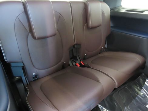 New 2025 Volkswagen ID. Buzz Pro S image 25