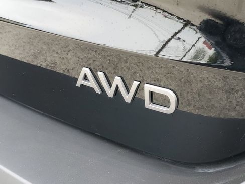 New 2026 Nissan Kicks SV w/ SV Premium Package AWD/4WD image 5