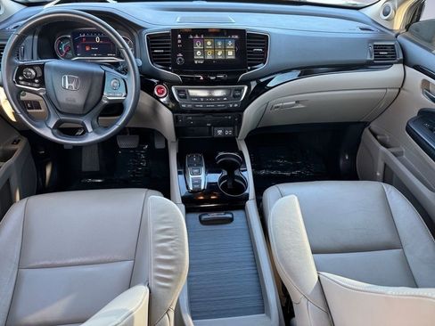 Used 2022 Honda Pilot Touring image 10