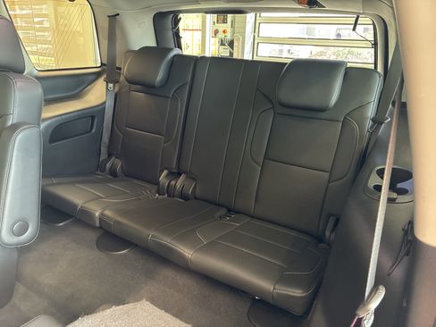 Used 2020 GMC Yukon SLT AWD/4WD image 9