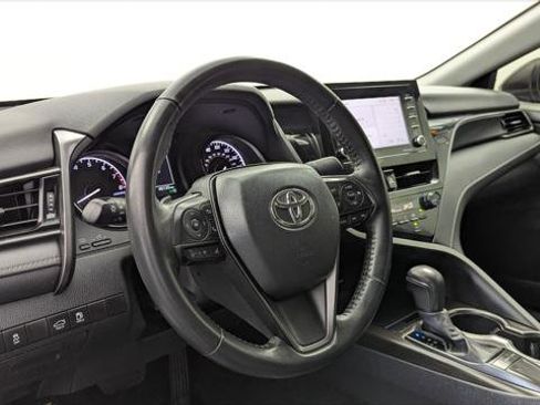 Used 2024 Toyota Camry SE w/ Convenience Package image 20
