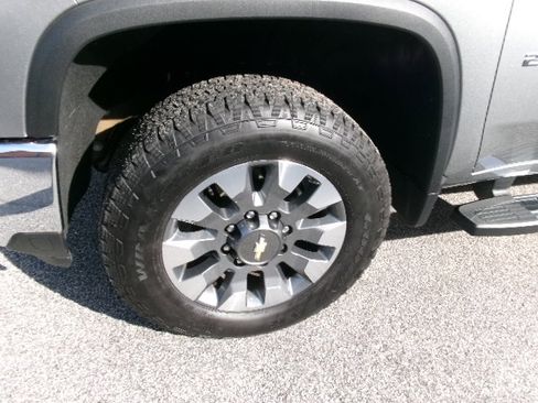 Used 2025 Chevrolet Silverado 2500 LT w/ All Star Edition image 10