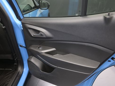 Used 2024 Chevrolet Trax RS w/ Driver Confidence Package image 22