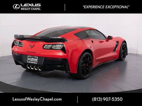 Used 2015 Chevrolet Corvette Z06 w/ 3LZ Preferred Equipment Group RWD image 4