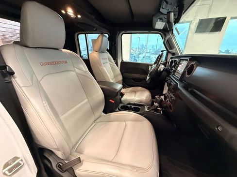 Used 2023 Jeep Gladiator Mojave w/ LED Lighting Group image 16