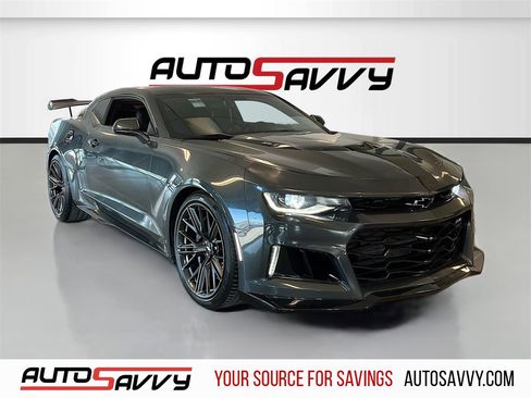 Used 2018 Chevrolet Camaro ZL1 image 1