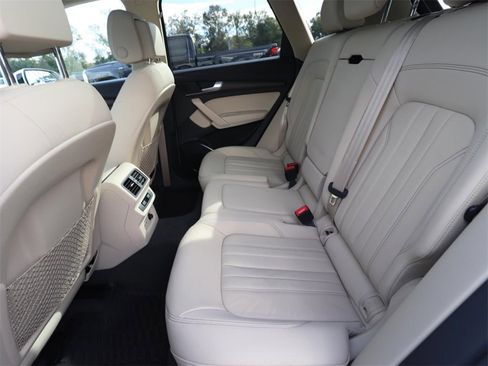 Used 2021 Audi Q5 2.0T Premium image 10