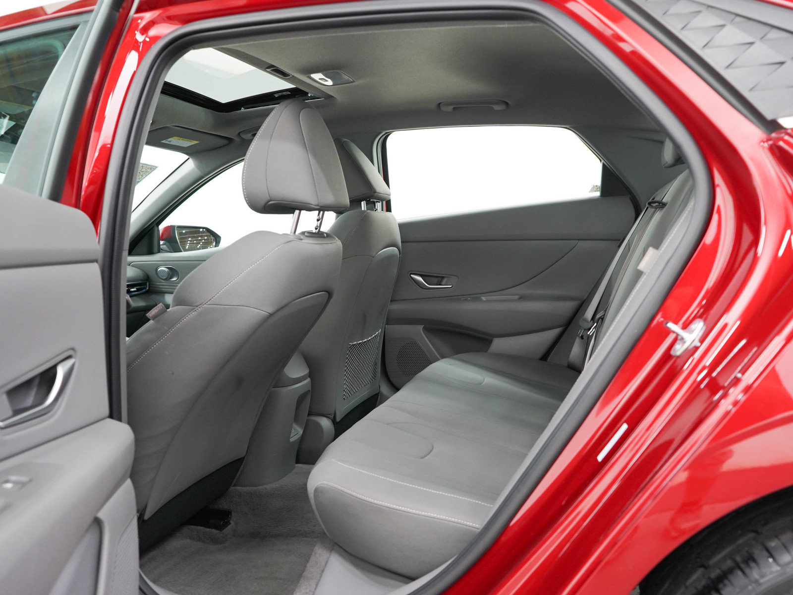 Used 2025 Hyundai Elantra SEL FWD image 18