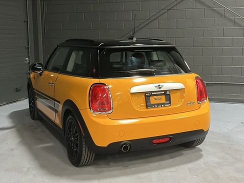 Used 2015 MINI Cooper 2-Door Hardtop FWD image 6