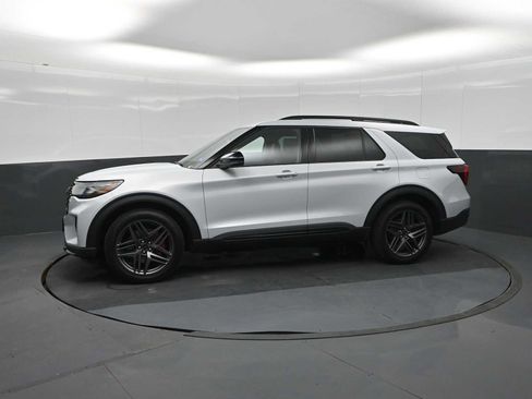 New 2026 Ford Explorer ST w/ Sun And Sound Package AWD/4WD image 4