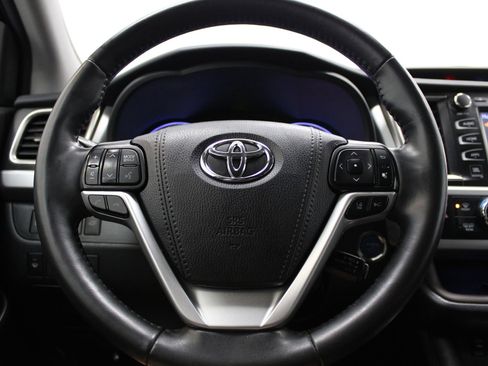 Used 2019 Toyota Highlander Limited Platinum image 29