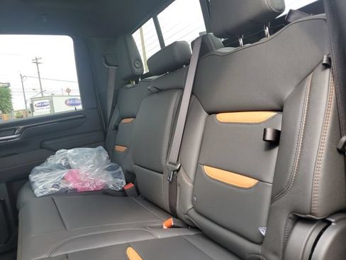 New 2026 GMC Sierra 2500 AT4 w/ Technology Package AWD/4WD image 29