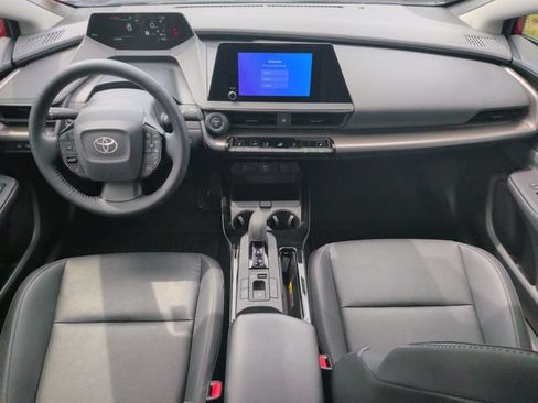 Used 2023 Toyota Prius XLE FWD image 32