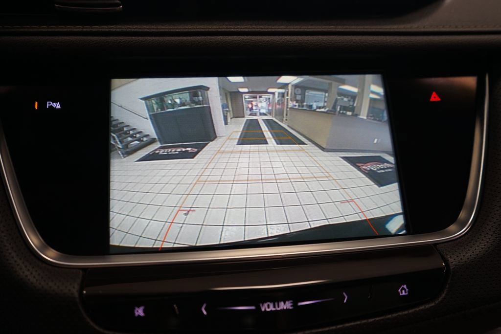 Used 2018 Cadillac XT5 Luxury AWD/4WD image 8
