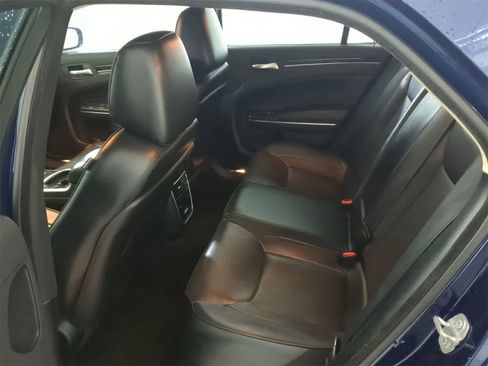 Used 2017 Chrysler 300 C w/ Safetytec Plus Group image 18