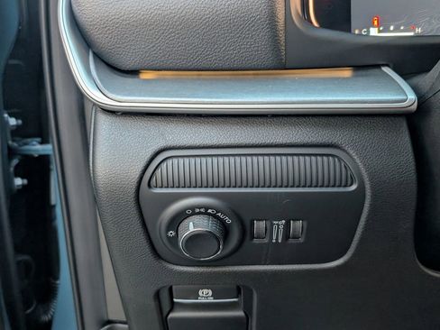 New 2026 Jeep Grand Wagoneer 4WD image 23