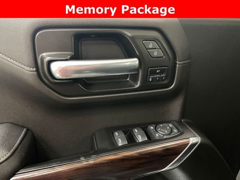Certified 2022 GMC Sierra 1500 SLT w/ SLT Premium Package AWD/4WD image 9