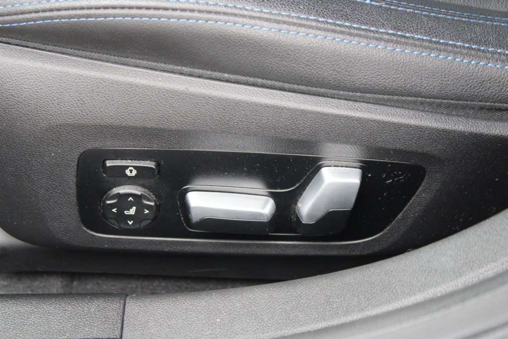 Used 2023 BMW i4 eDrive40 w/ M Sport Package RWD image 16